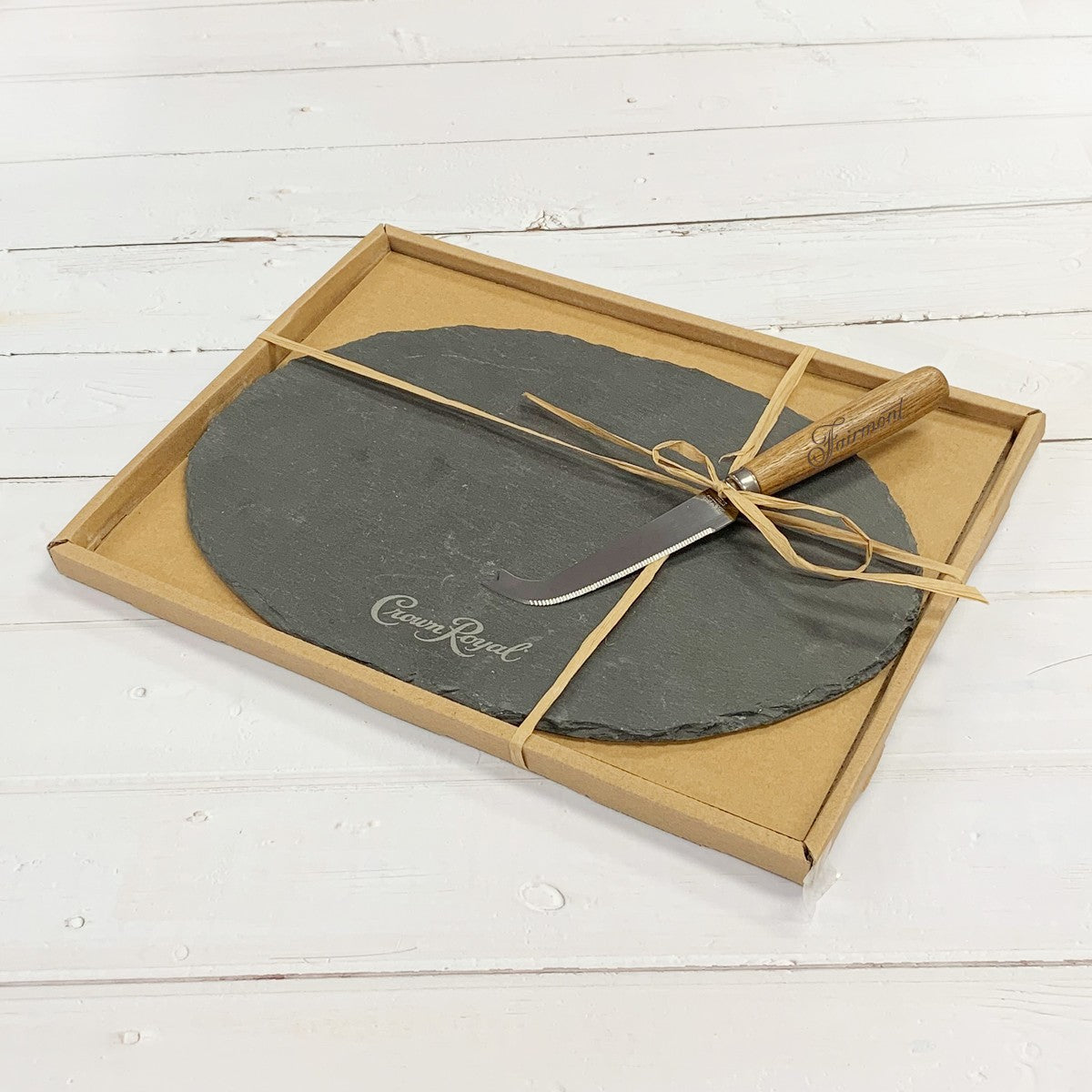 Käsemesser mit Holzgriff