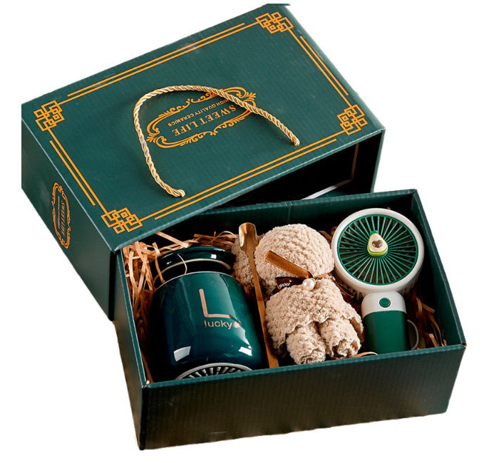 Ceramic Mug Fan Towel Gift Box Set Basket