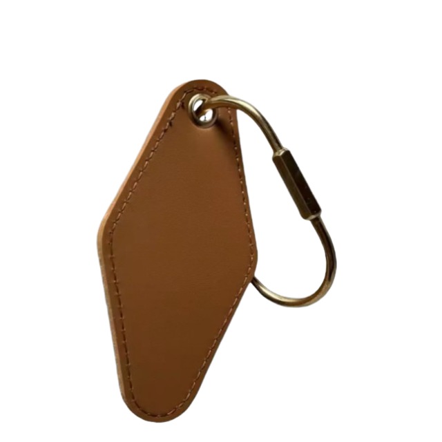 Llavero de cuero pu forma rhombic con anillo de cobre oval
