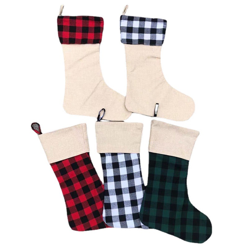 Jute plaid colgando navidad media
