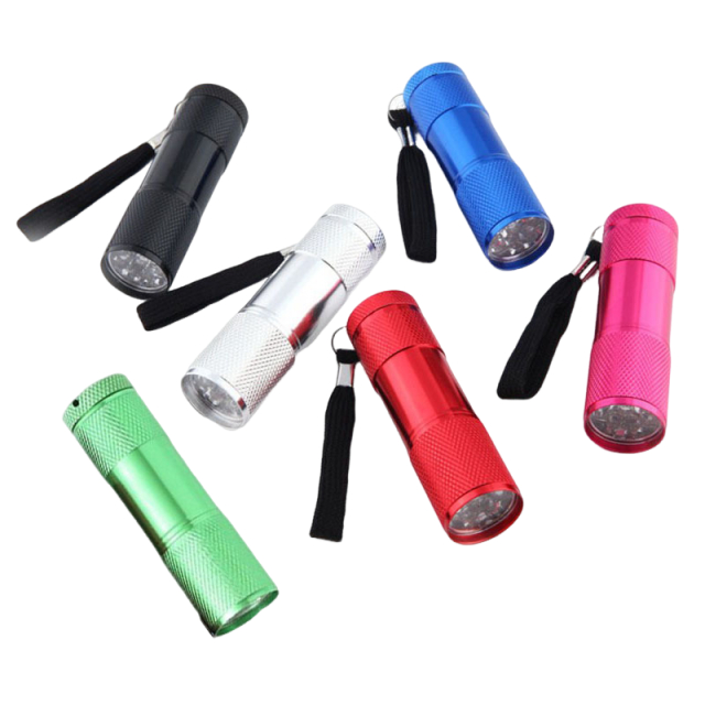 Mini linterna led con batería de 3 aaa