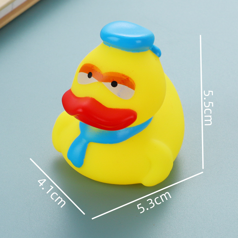 Pato de goma corto