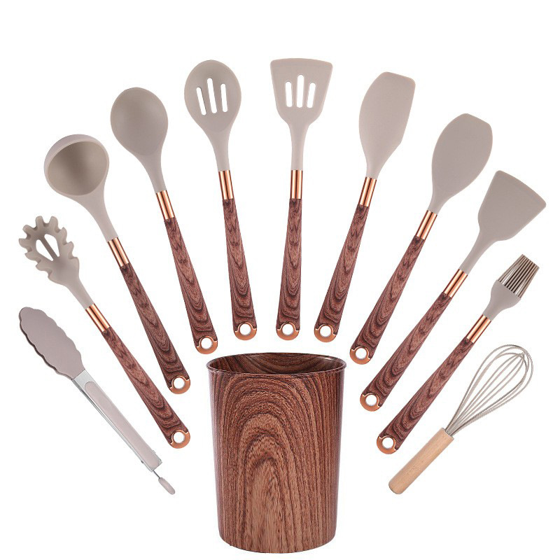 12 piezas de cocina de silicona empaquetada en madera