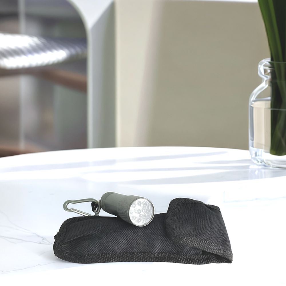 Lampe de poche utilitaire