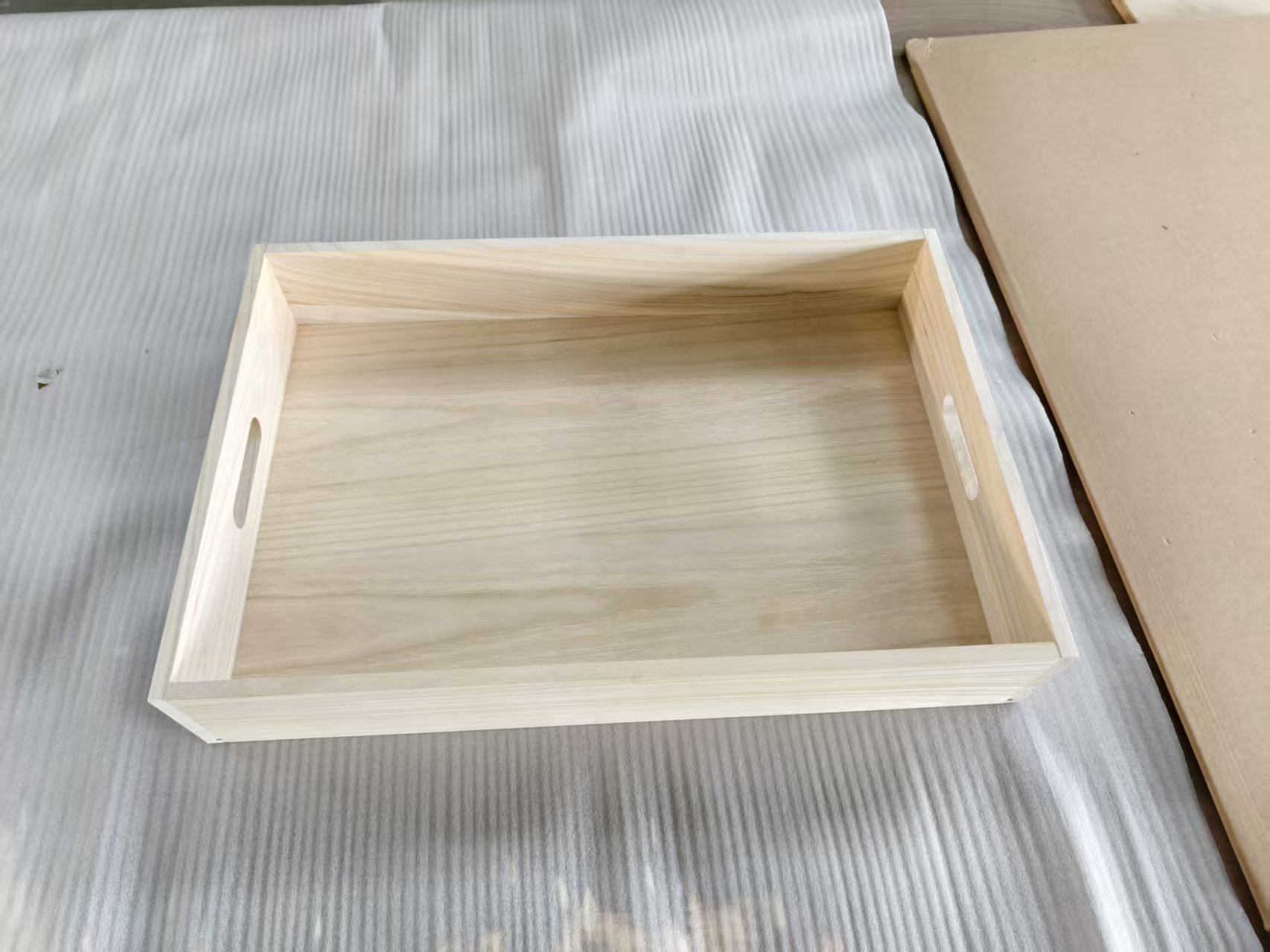 Bandejas de madera con mango